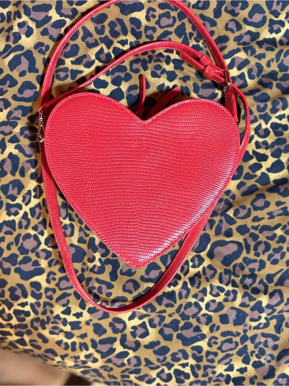 kate spade “secret admirer” Red Heart-Shaped Crossbody Bag